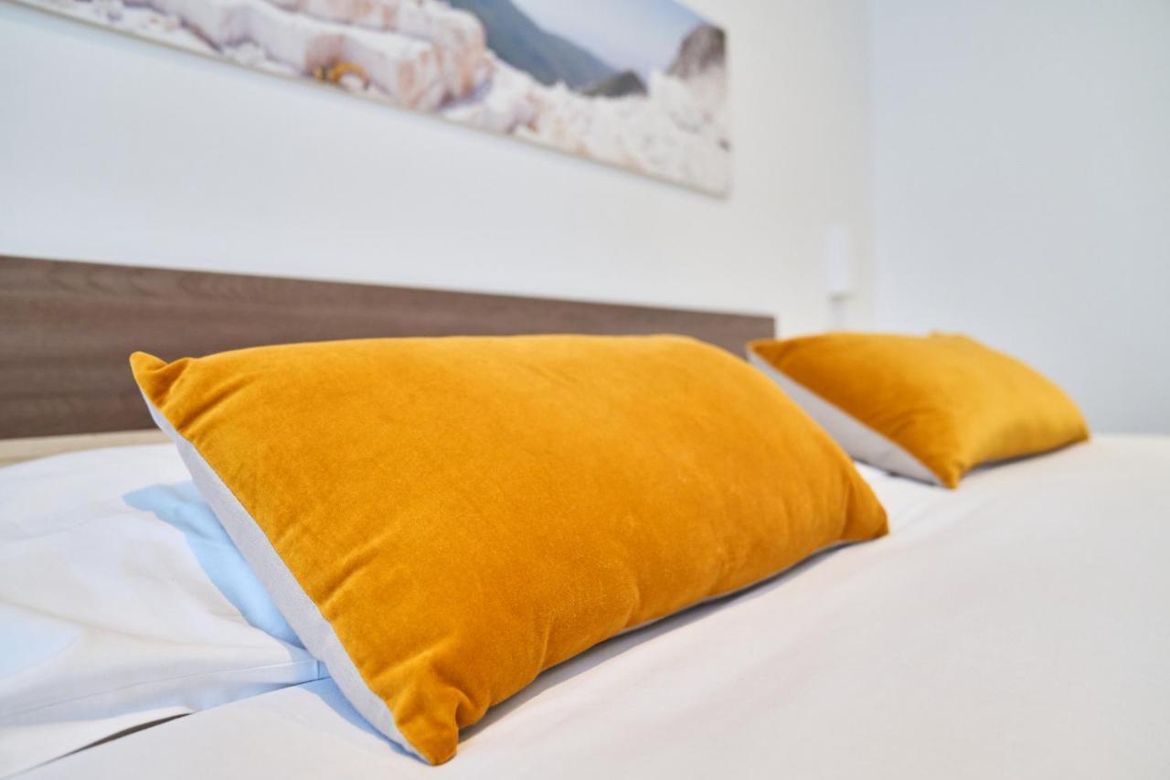 Firmafede Guest House Sarzana Exteriör bild