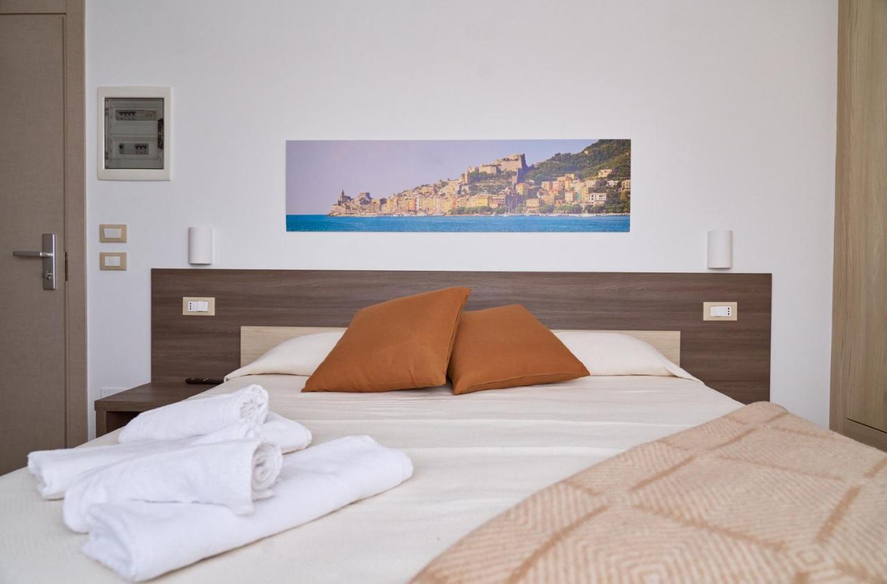 Firmafede Guest House Sarzana Exteriör bild