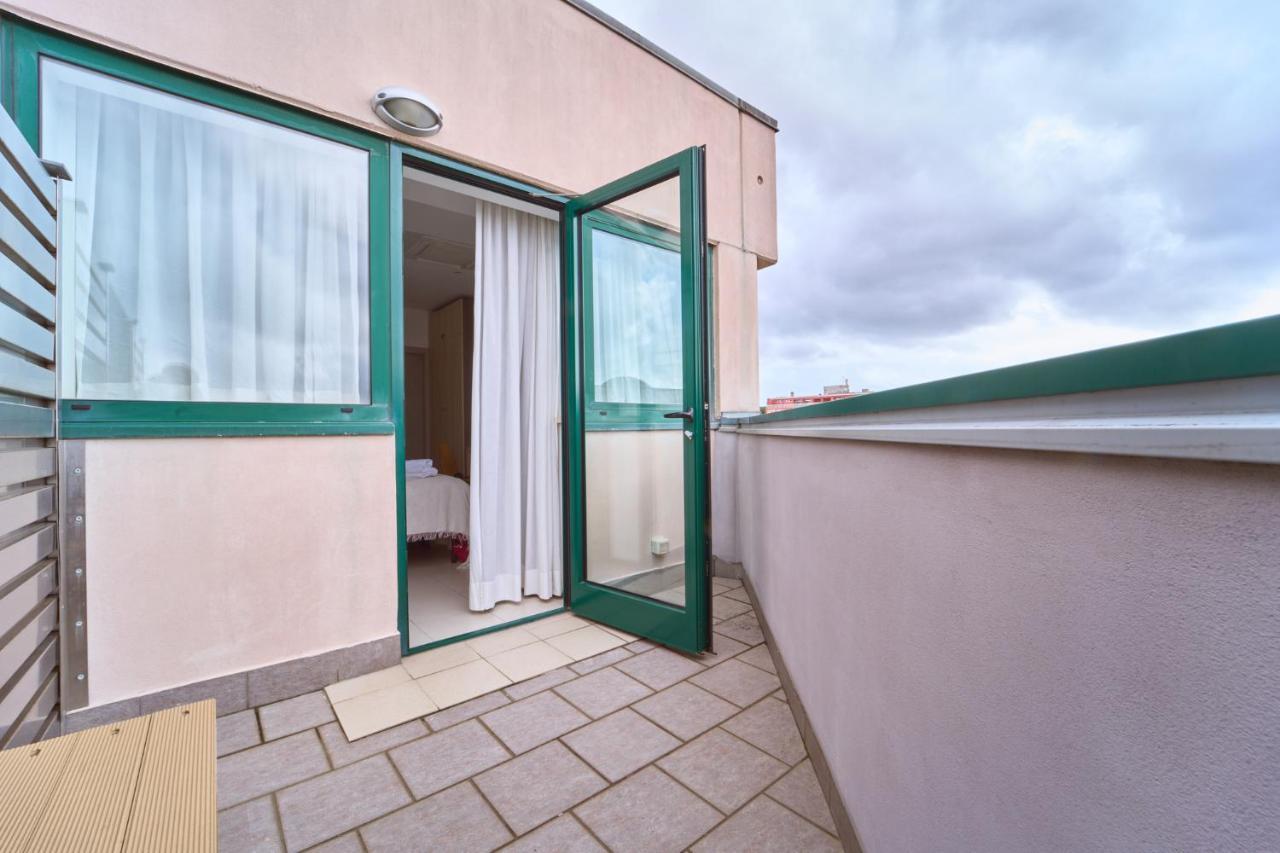 Firmafede Guest House Sarzana Exteriör bild